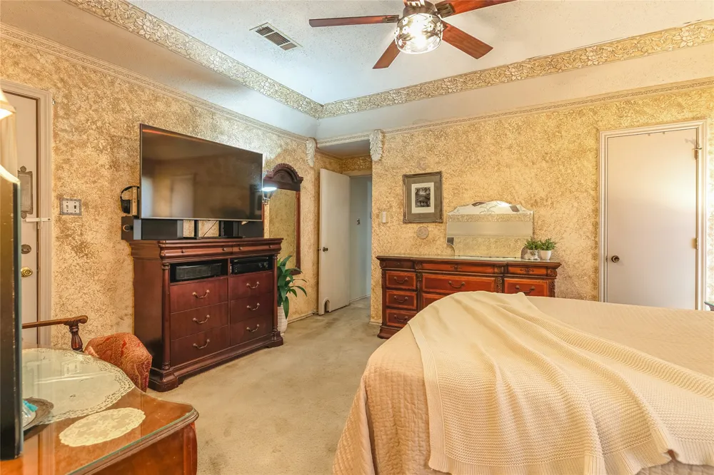 7133 Starnes Road North Richland Hills, TX 76182