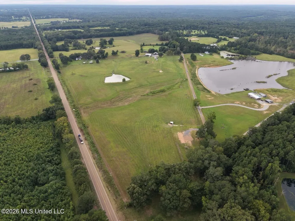8066 Old Highway 24 Centreville, MS 39631