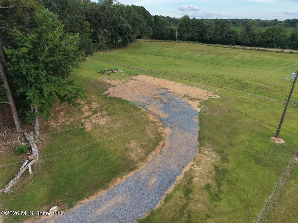 8066 Old Highway 24 Centreville, MS 39631