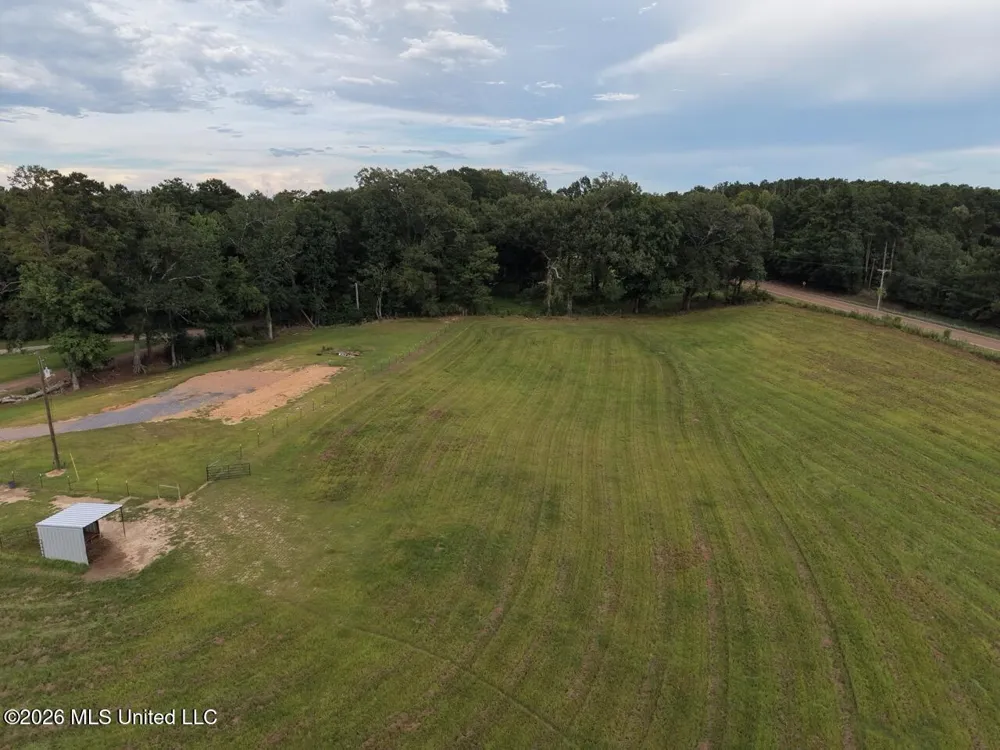 8066 Old Highway 24 Centreville, MS 39631