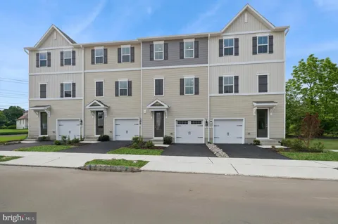 39 SILVERBELL AVENUE