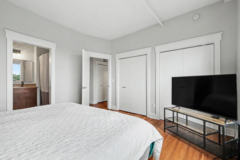 600 Broadway Avenue NW #602 Grand Rapids, MI 49504