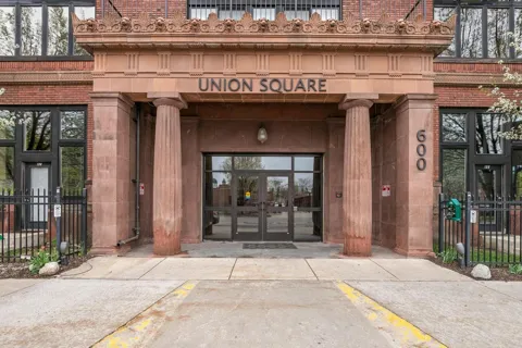 600 Broadway Avenue NW #602