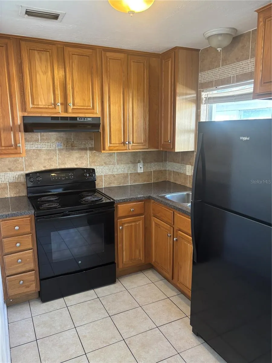 614 ROSERY ROAD NW Largo, FL 33770