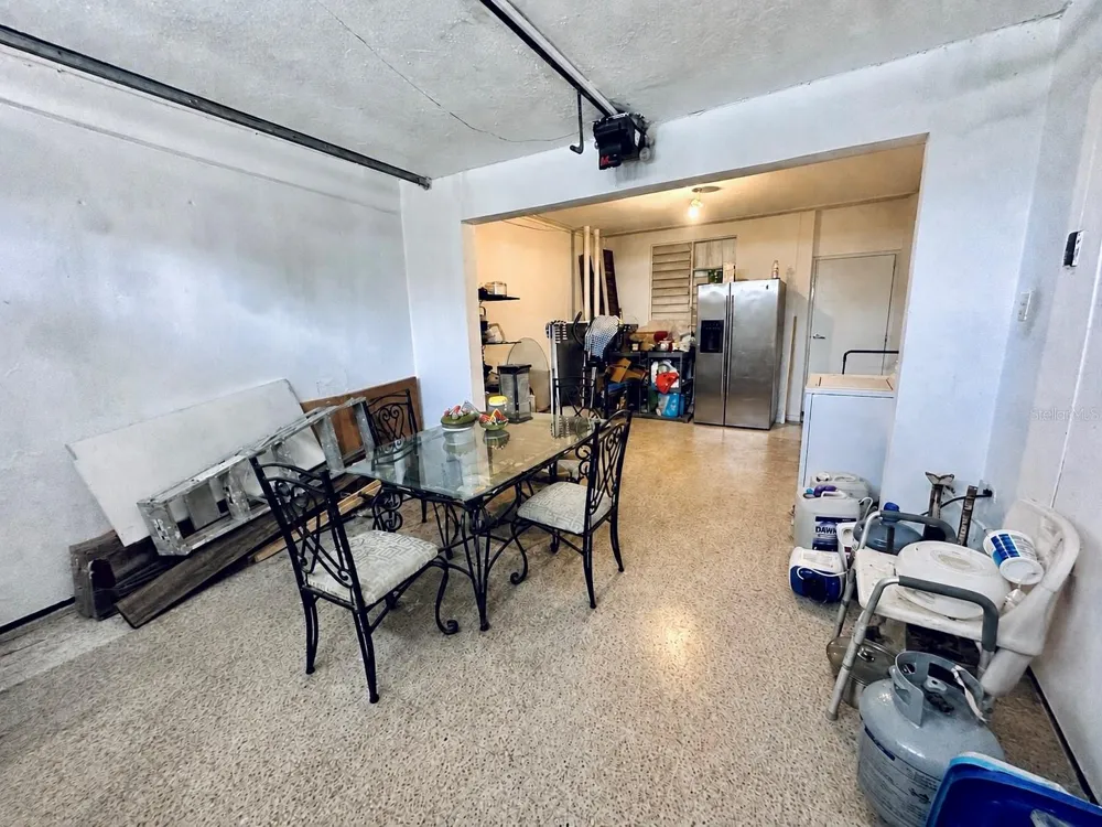 Calle 27 SO URB. LAS LOMAS 869 San Juan, PR 00921