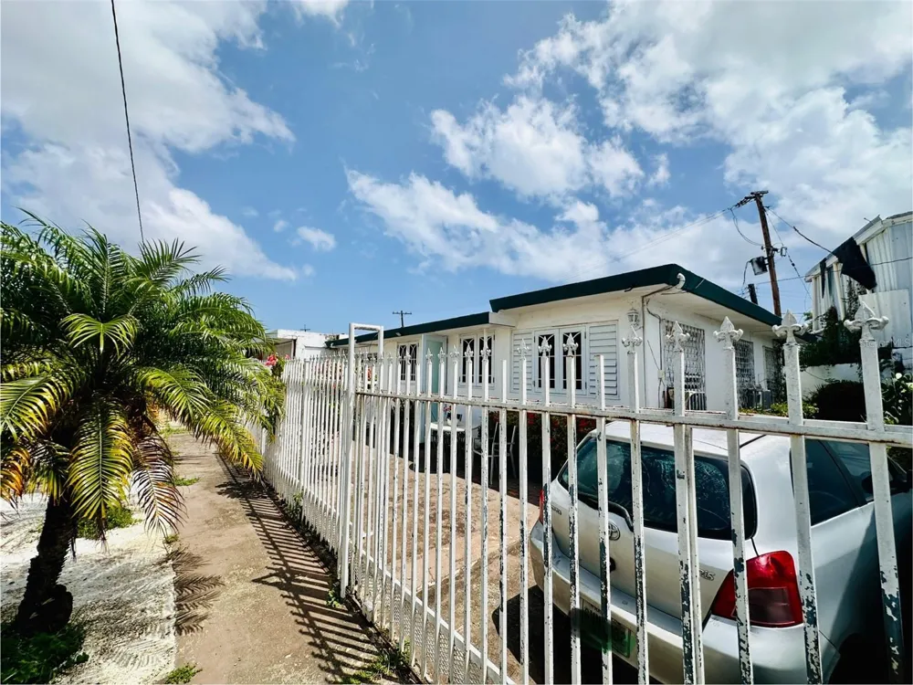 Calle 27 SO URB. LAS LOMAS 869 San Juan, PR 00921