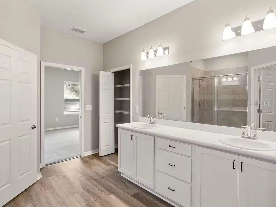7636 SW 6TH LOOP ocala, FL 34474