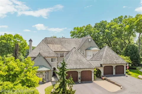 5443 Bristol Parke Drive