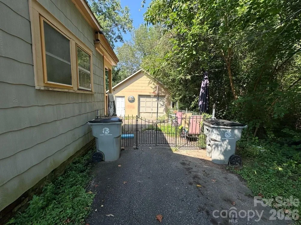 311 Beall Street NW Lenoir, NC 28645