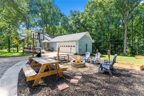 4945 Mccoy Circle