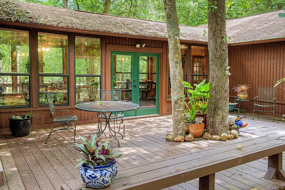 209 Woodfern Glen Holly Lake Ranch, TX 75765