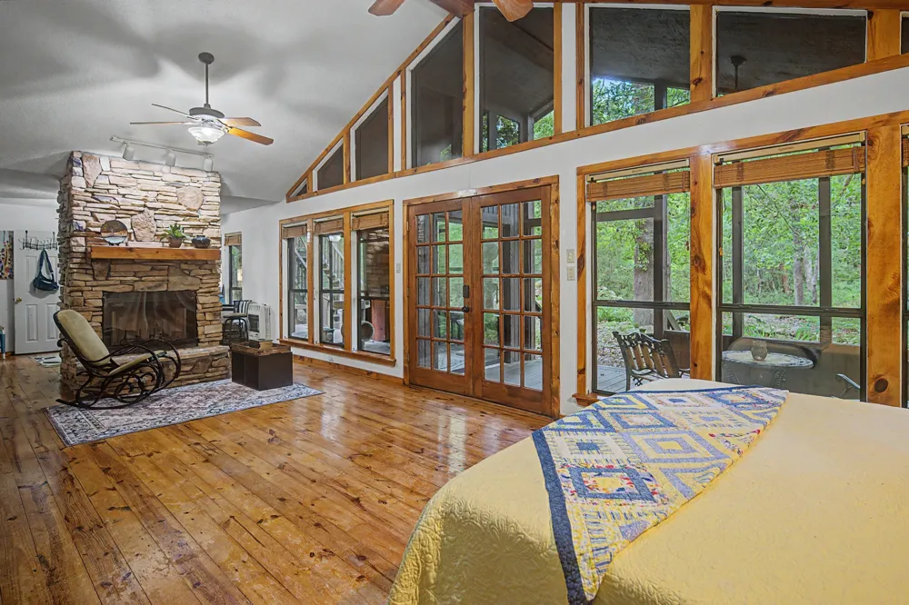209 Woodfern Glen Holly Lake Ranch, TX 75765