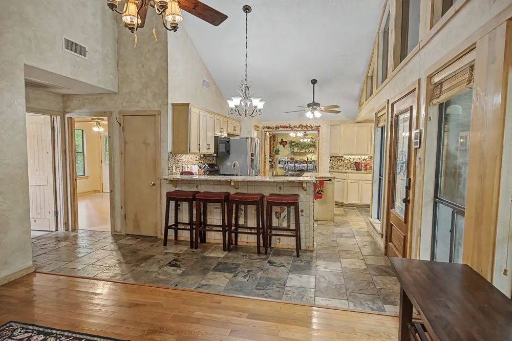 209 Woodfern Glen Holly Lake Ranch, TX 75765