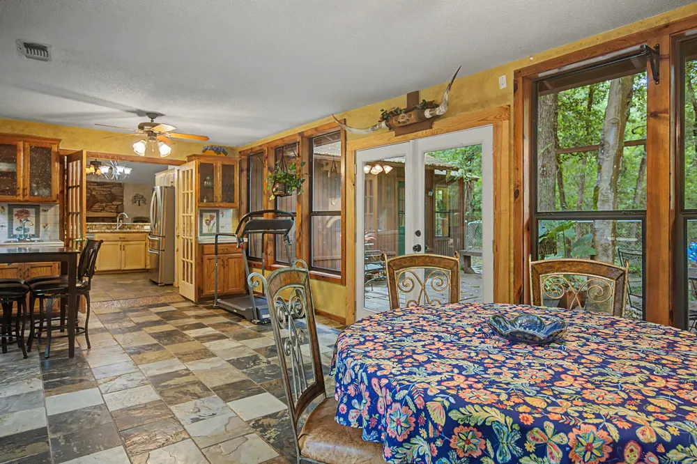 209 Woodfern Glen Holly Lake Ranch, TX 75765