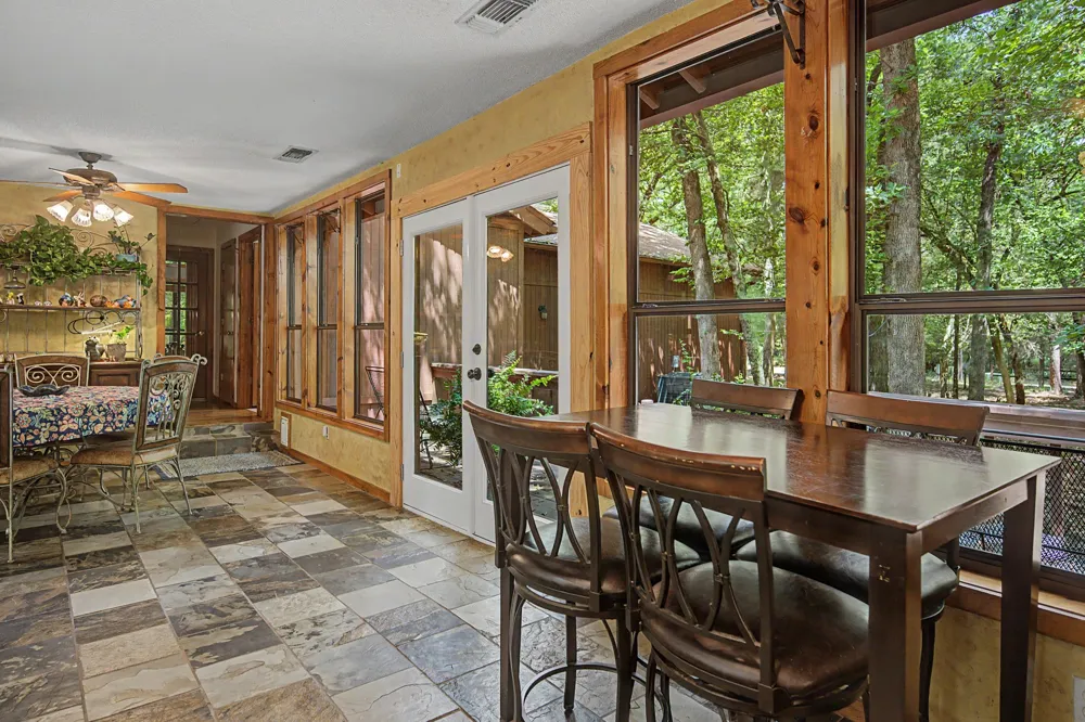 209 Woodfern Glen Holly Lake Ranch, TX 75765