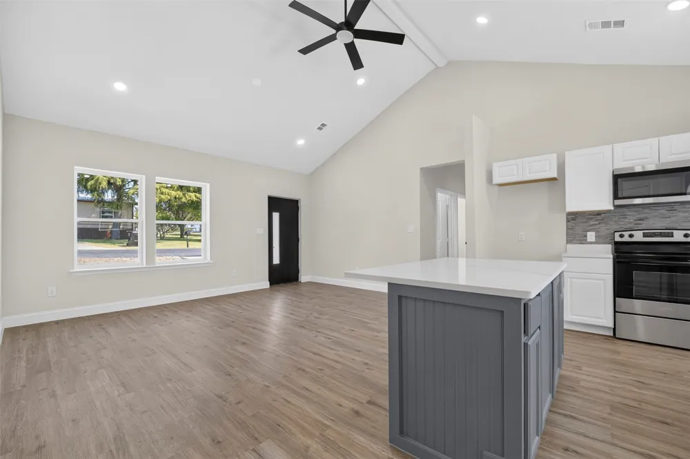 5293 County Road 921 Nevada, TX 75173