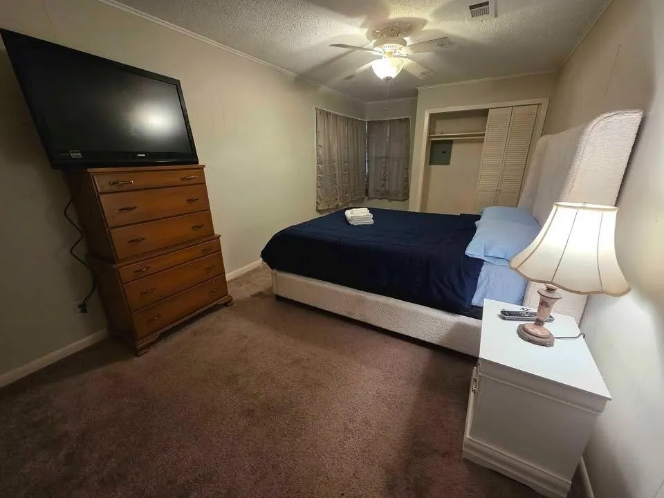 706 Maple St Sweeny, TX 77480