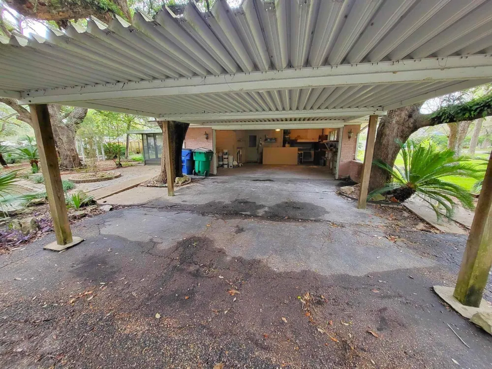 706 Maple St Sweeny, TX 77480