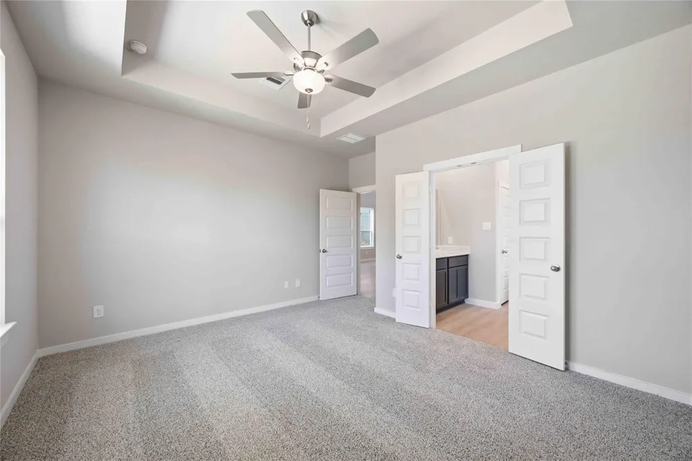 1052 Lilly Lane Bellville, TX 77418