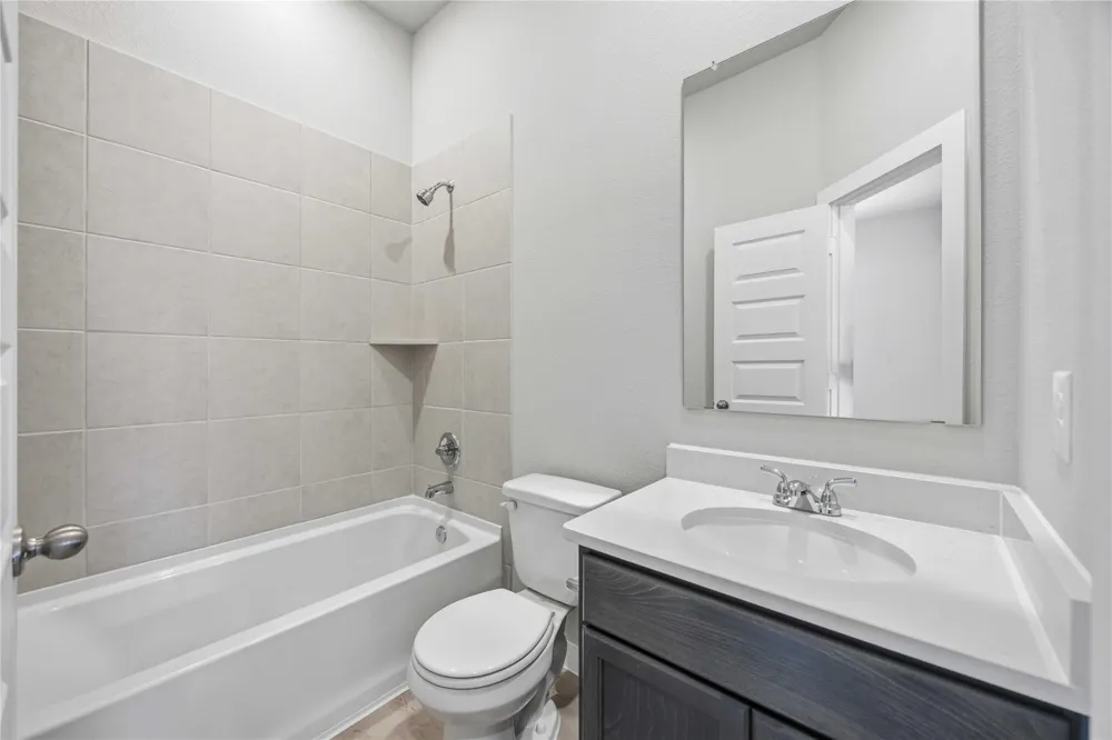 1052 Lilly Lane Bellville, TX 77418