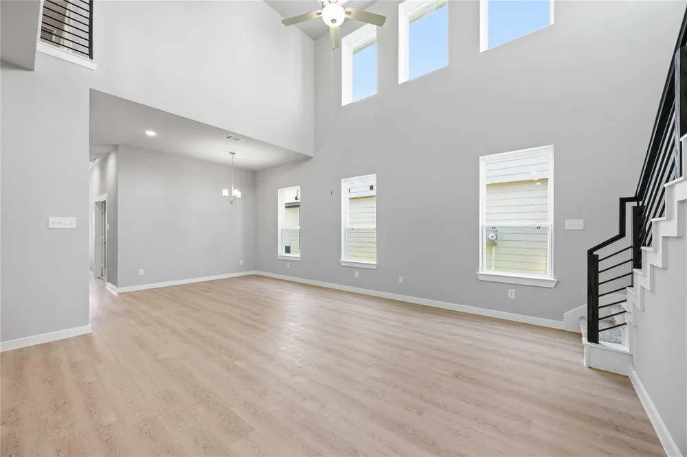 1052 Lilly Lane Bellville, TX 77418
