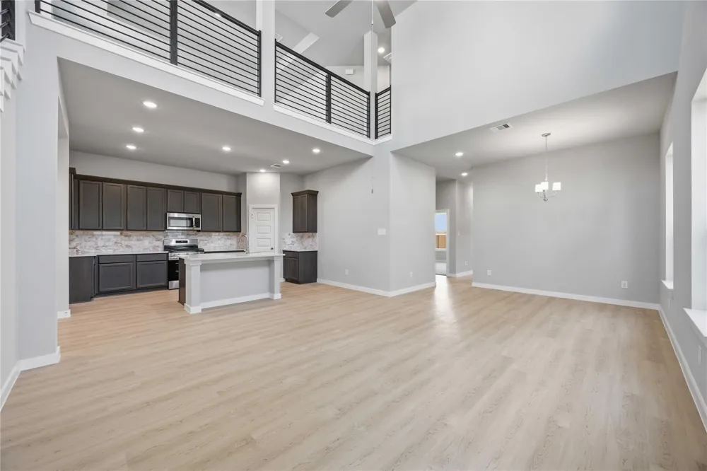 1052 Lilly Lane Bellville, TX 77418