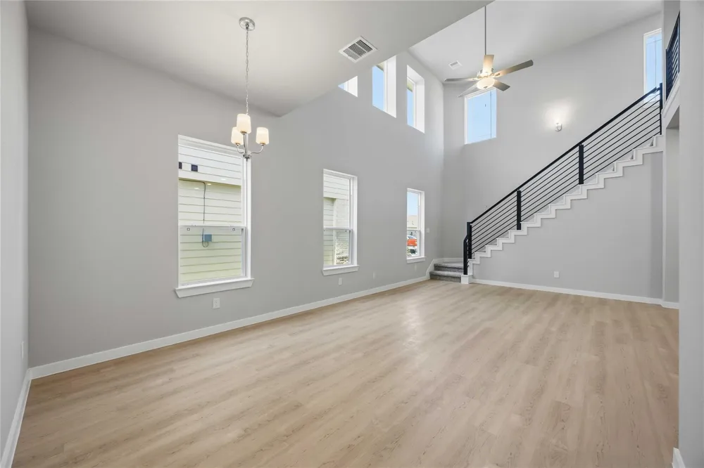 1052 Lilly Lane Bellville, TX 77418