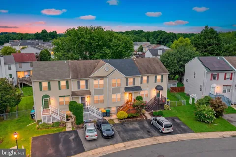 18 HIGHLAND WAY