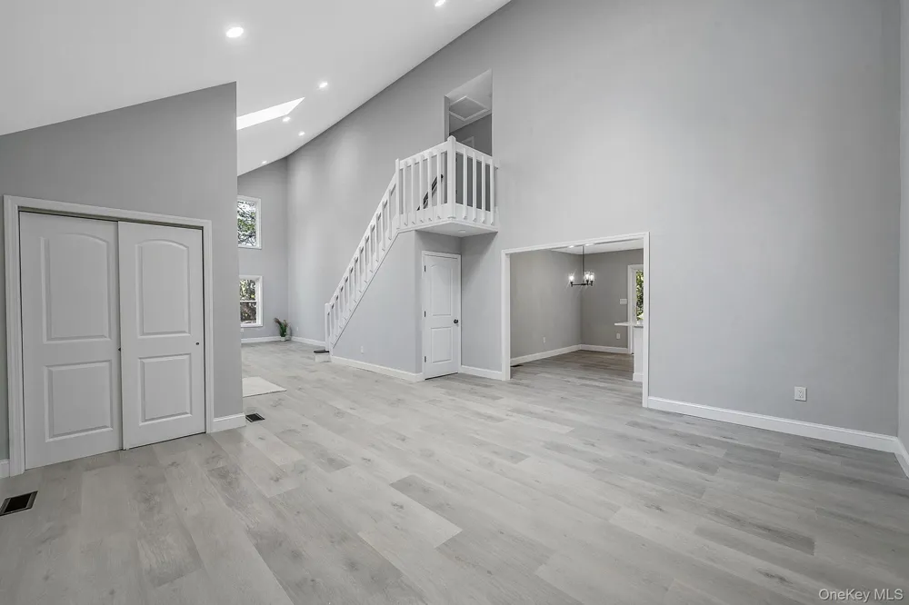 3 Cozine Road S Center Moriches, NY 11934
