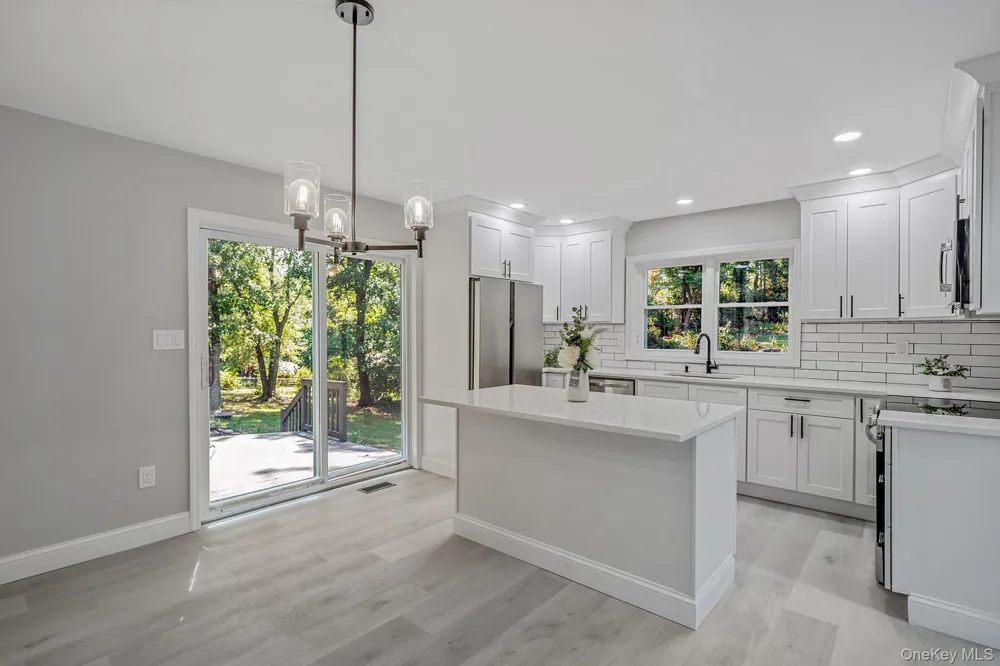 3 Cozine Road S Center Moriches, NY 11934