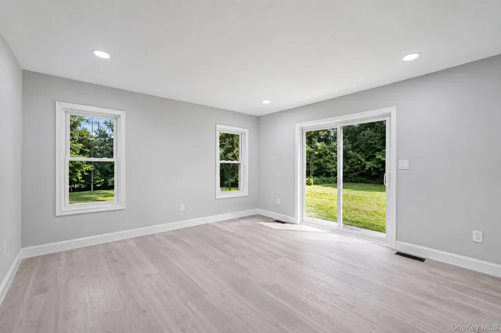 3 Cozine Road S Center Moriches, NY 11934