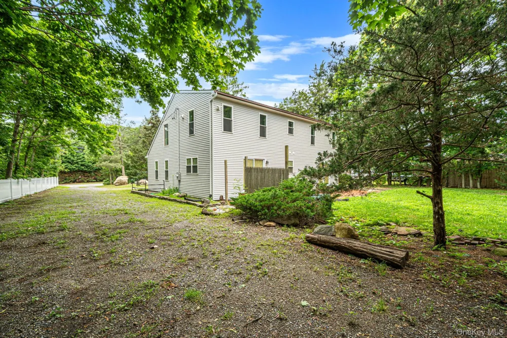 3 Cozine Road S Center Moriches, NY 11934