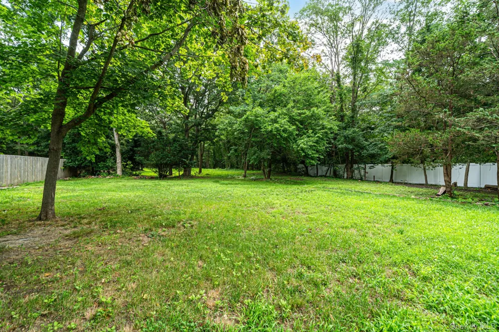 3 Cozine Road S Center Moriches, NY 11934