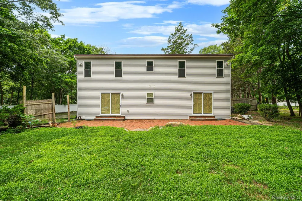 3 Cozine Road S Center Moriches, NY 11934