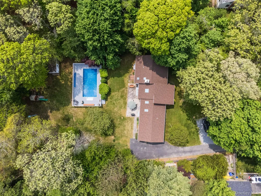 67 Belleview Avenue Center Moriches, NY 11934