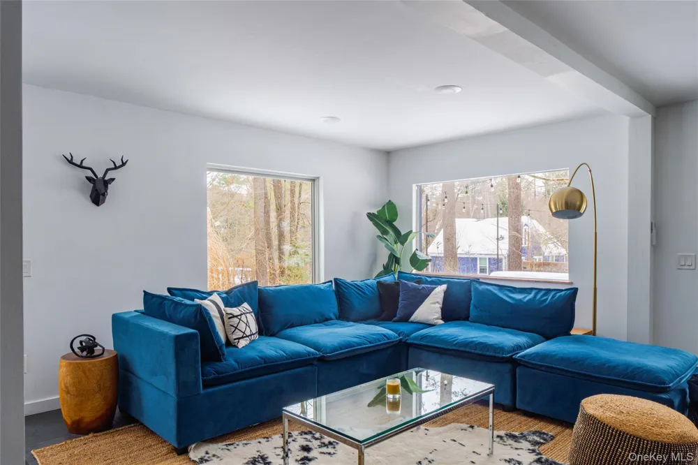 15 Lake View Drive Woodstock, NY 12448