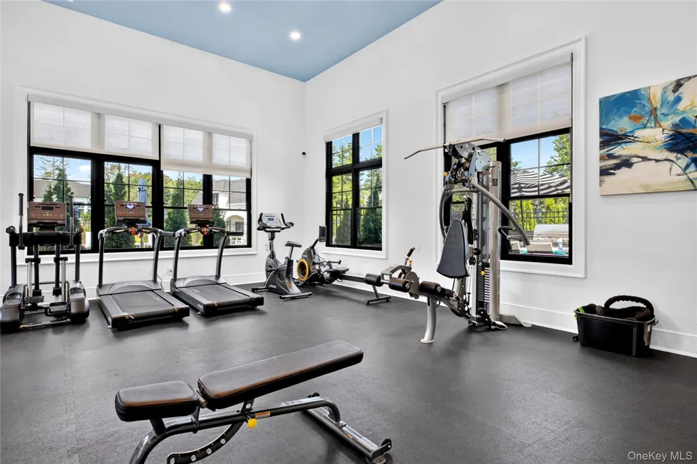 78 Three Ponds Lane E Woodbury, NY 11797