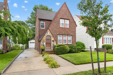448 Lewis Place