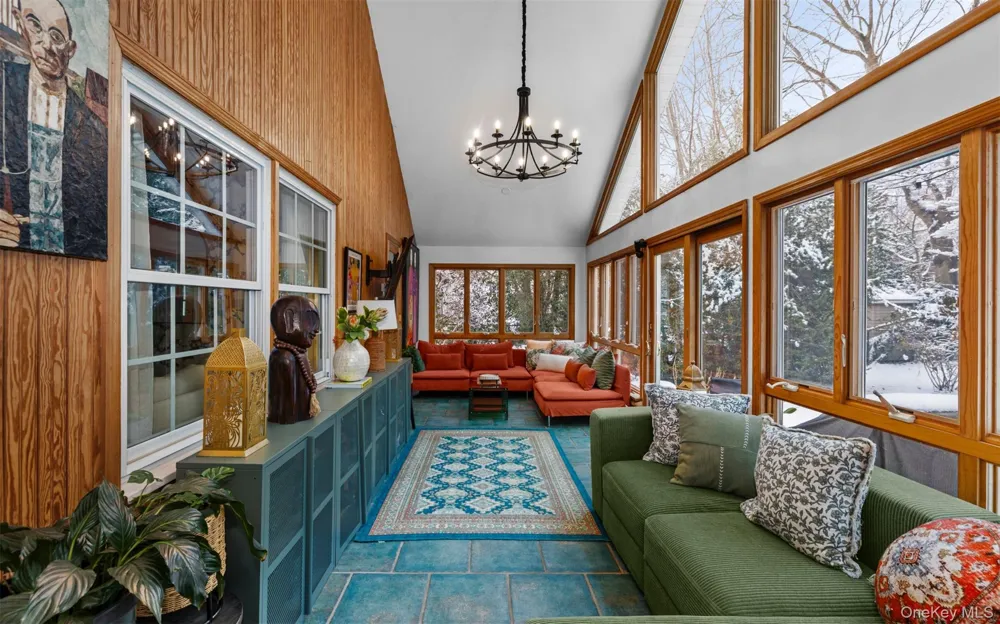 194 W Neck Road Huntington, NY 11743
