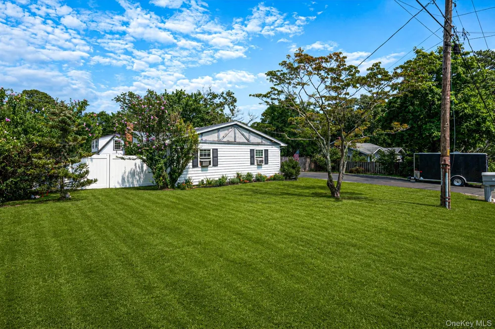 40 Elm Avenue Flanders, NY 11901