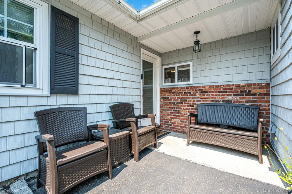 40 Elm Avenue Flanders, NY 11901
