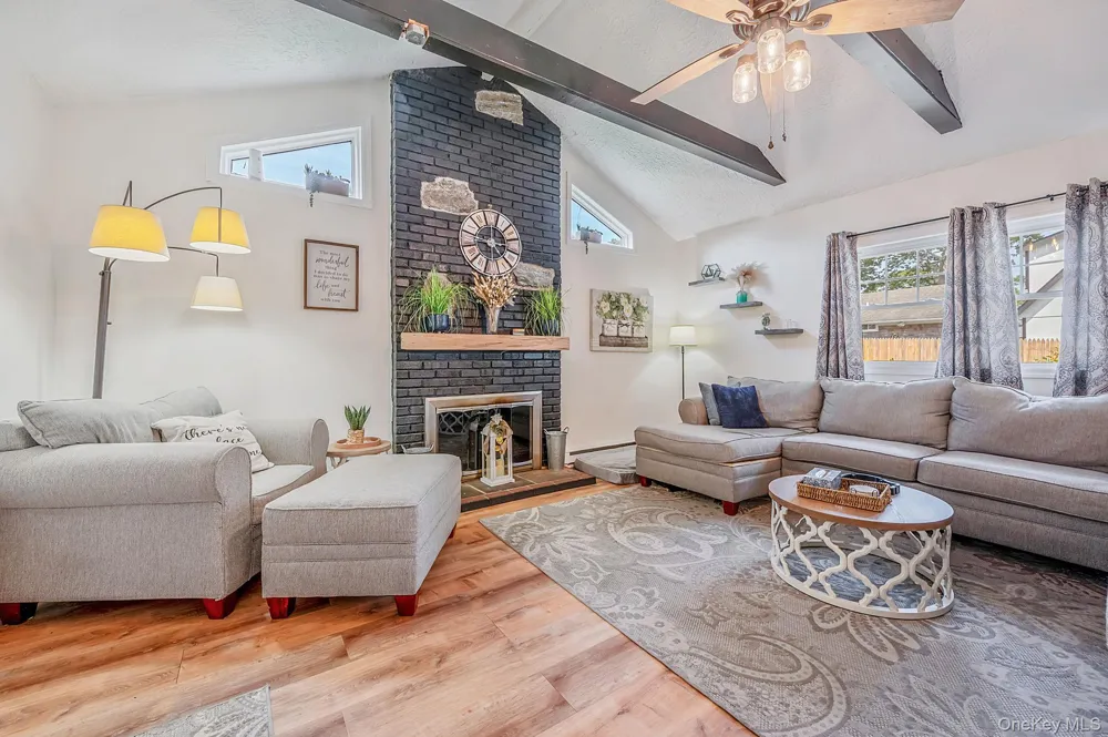 40 Elm Avenue Flanders, NY 11901