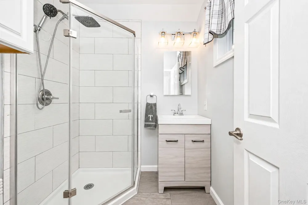 40 Elm Avenue Flanders, NY 11901