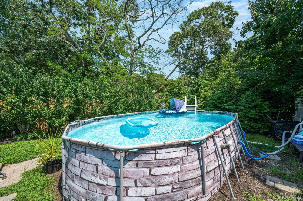 40 Elm Avenue Flanders, NY 11901