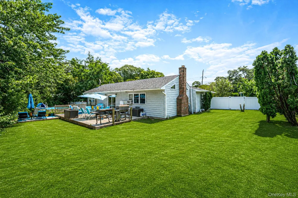 40 Elm Avenue Flanders, NY 11901