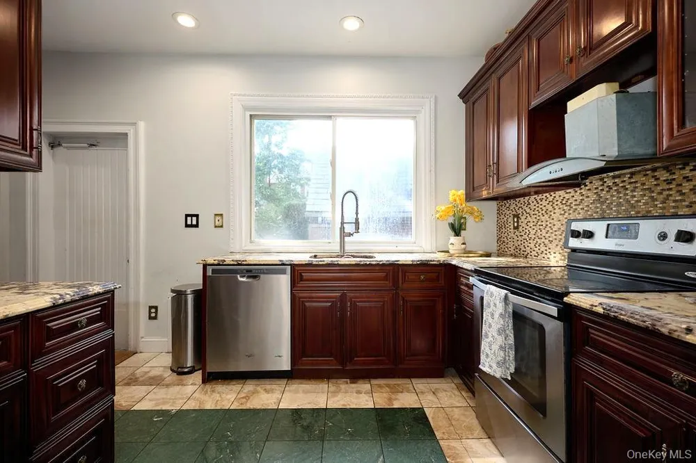 70 Frederick Place Mount Vernon, NY 10552