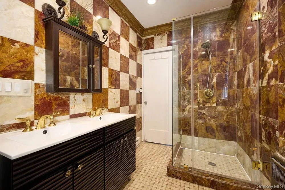 70 Frederick Place Mount Vernon, NY 10552
