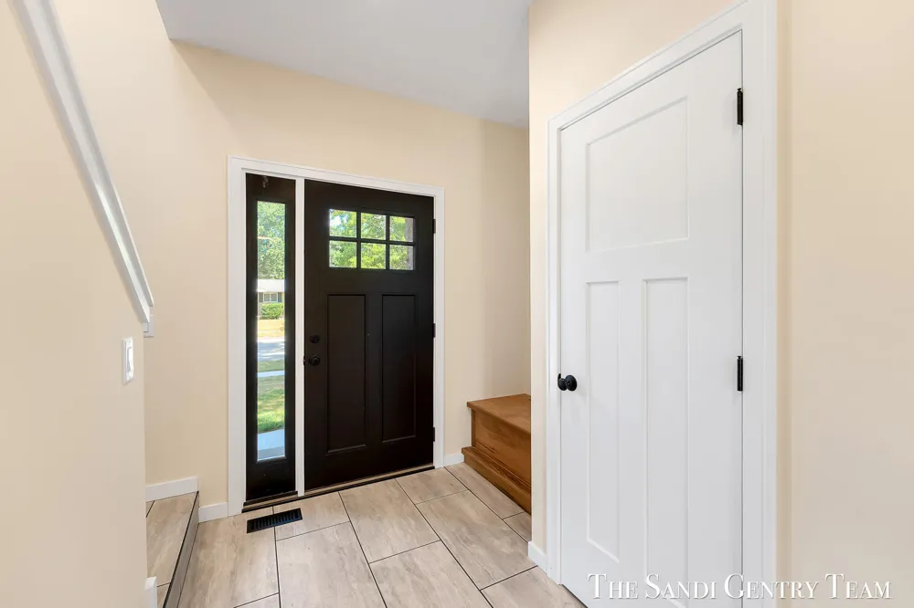 1032 Arlington Avenue Grand Haven, MI 49417