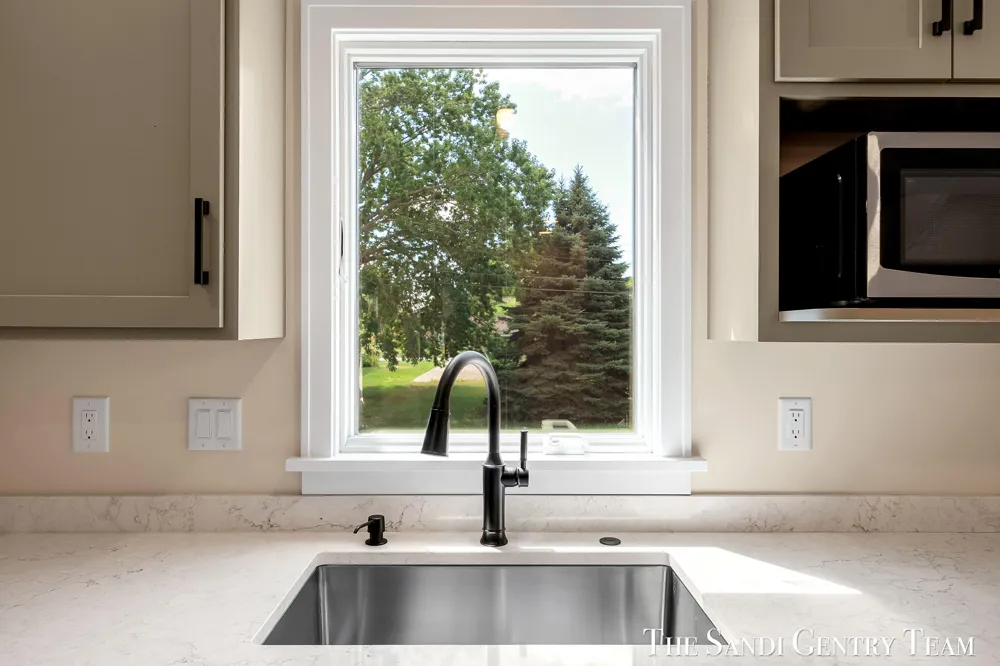 1032 Arlington Avenue Grand Haven, MI 49417