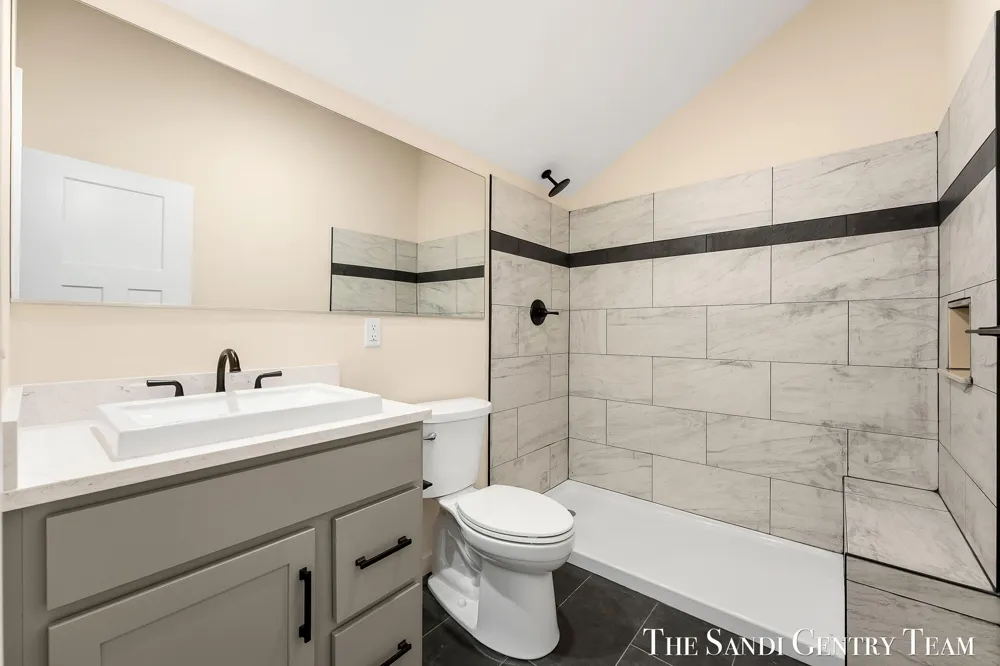 1032 Arlington Avenue Grand Haven, MI 49417